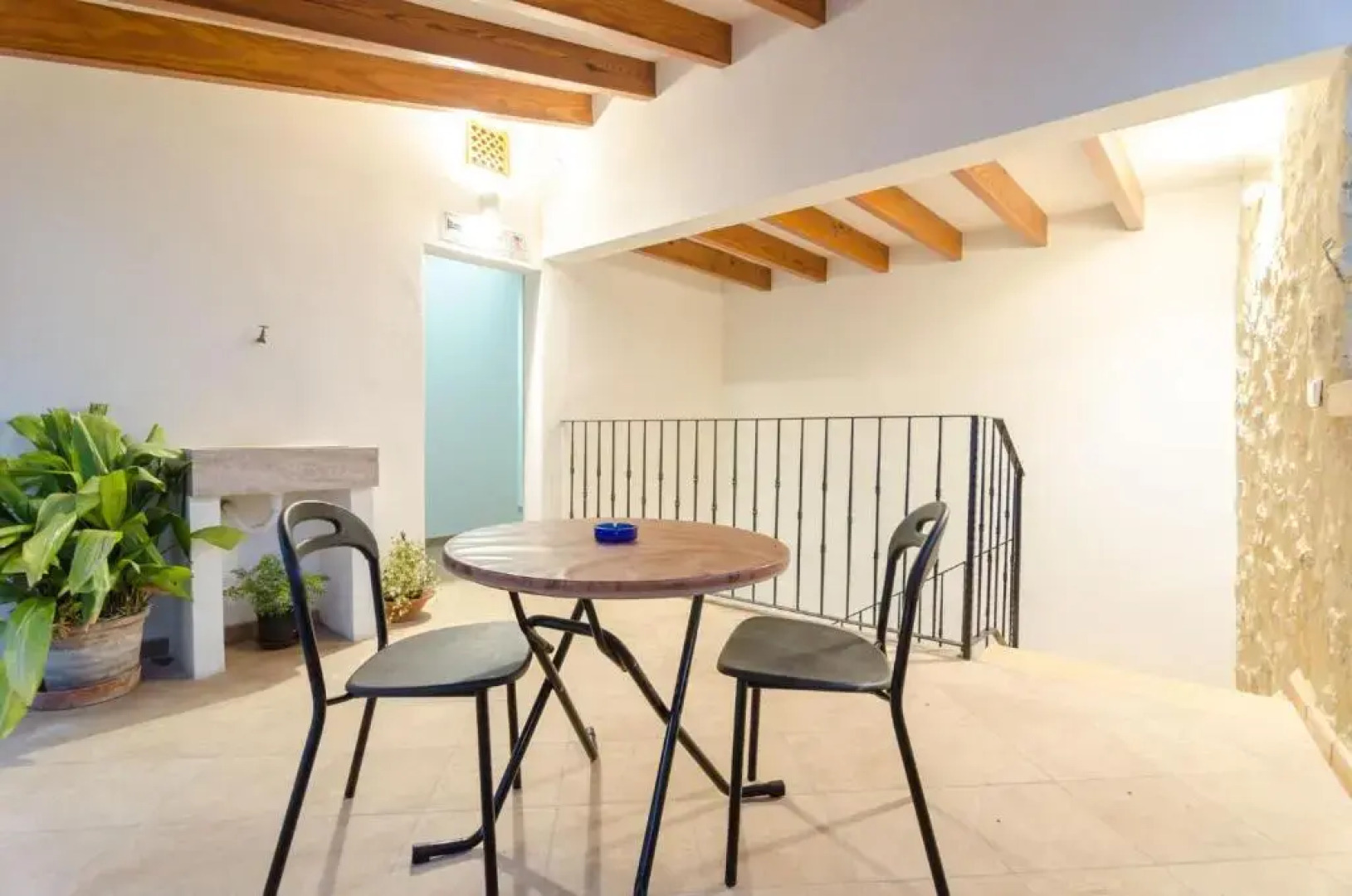 Хостел Embat Alberg Juvenil