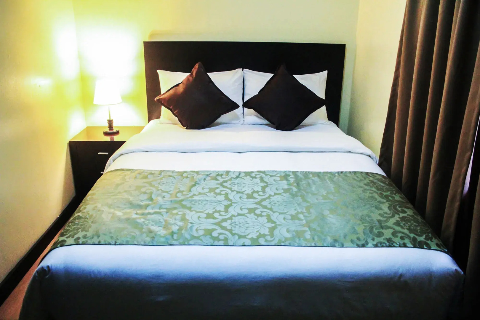 The Studio 18 Residences