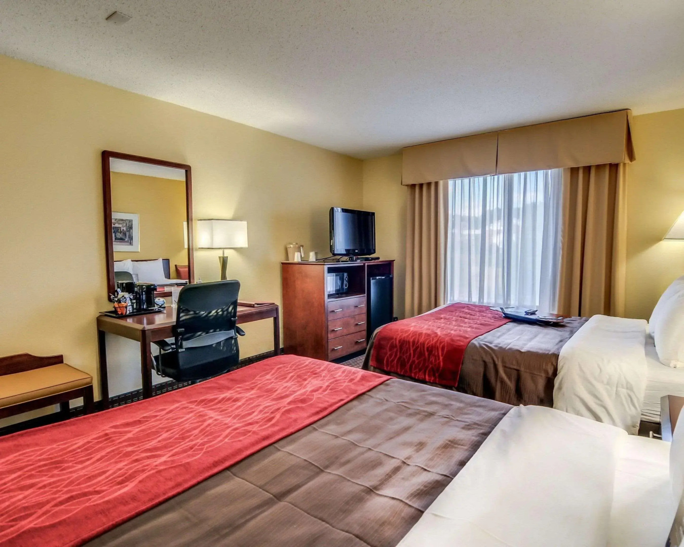 Comfort Inn & Suites Hillsville I-77