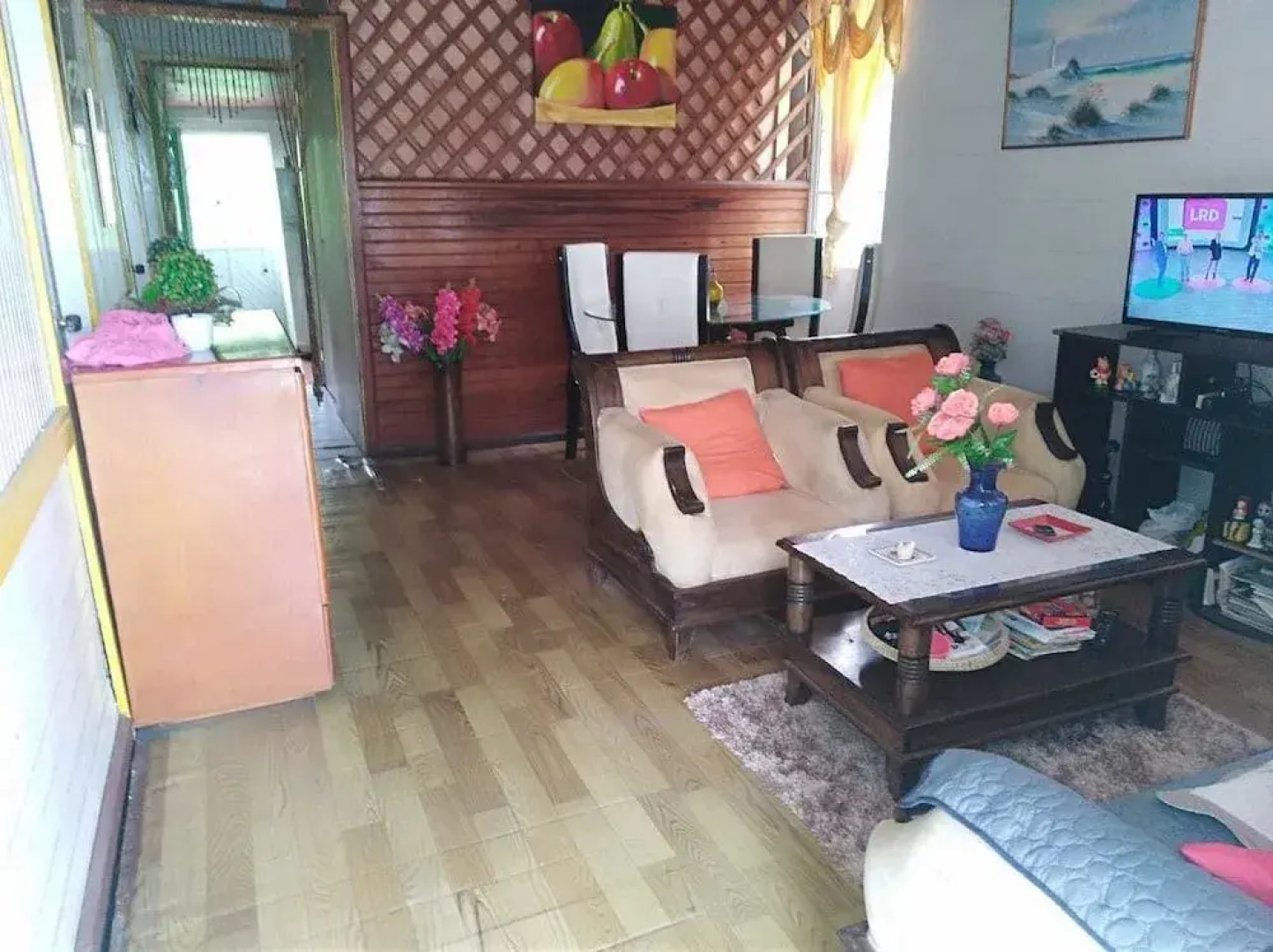 Posada Valerie Home