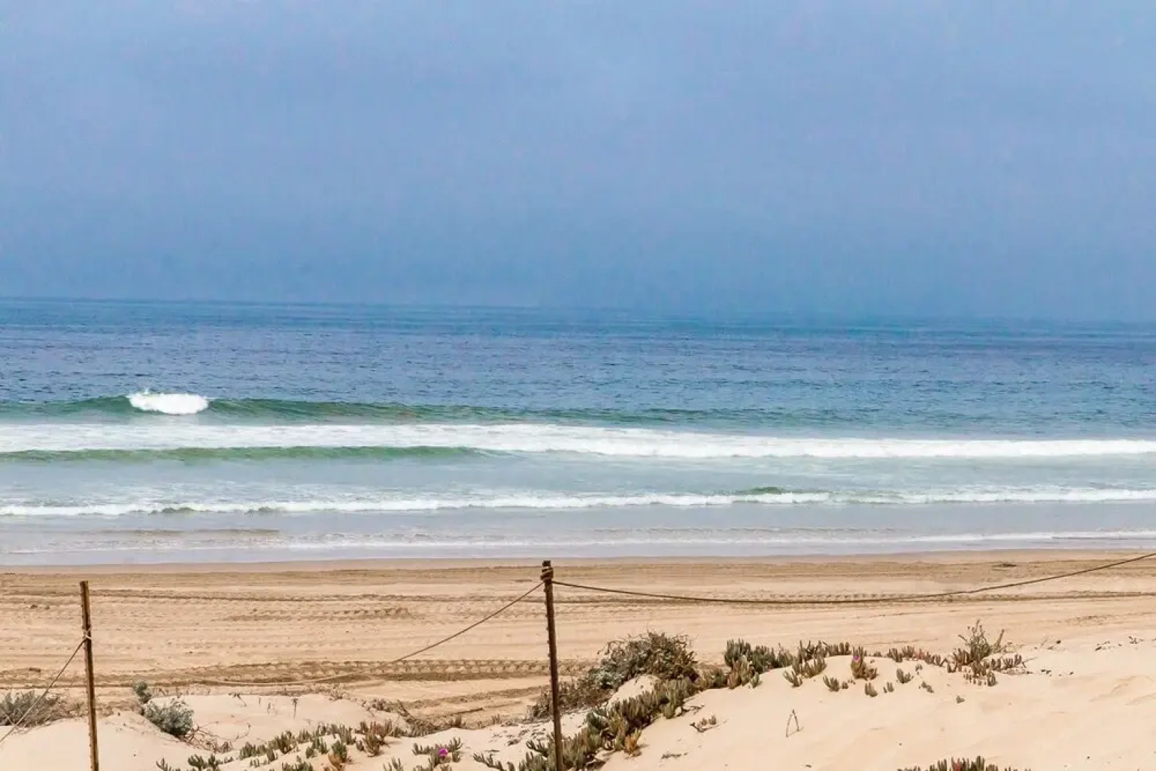 Oceanfront  W/ Direct Beach Access 3 Bedroom Home