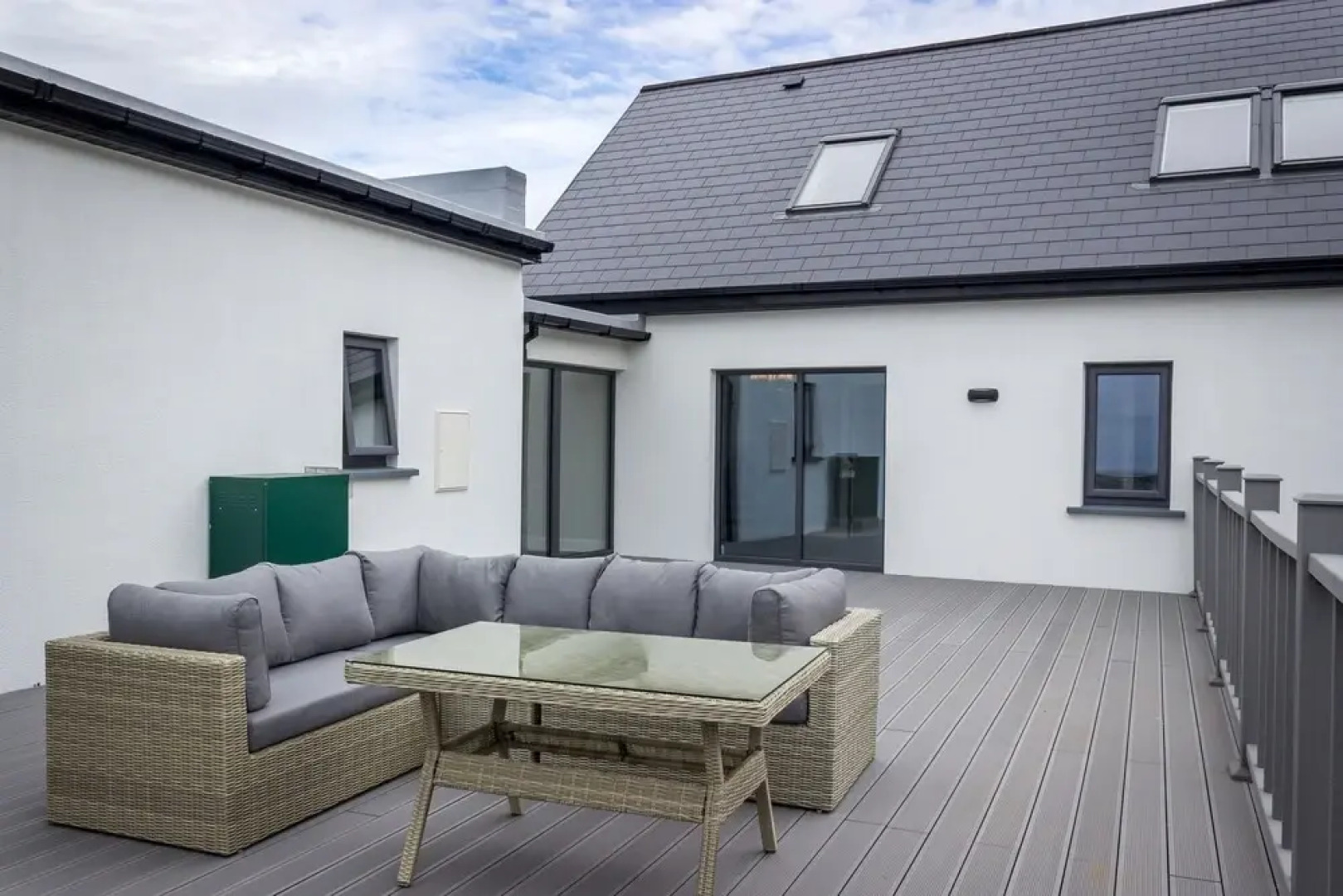 Baybridge House, Sky Road