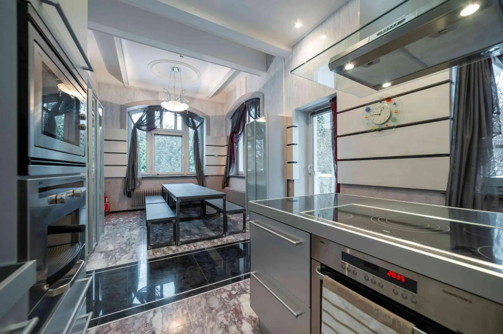 Атриум Николино