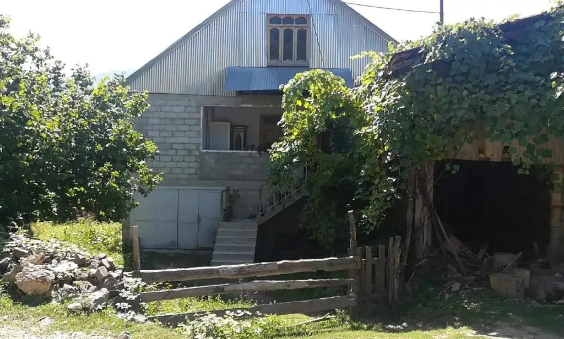 Txilaziri Guest House