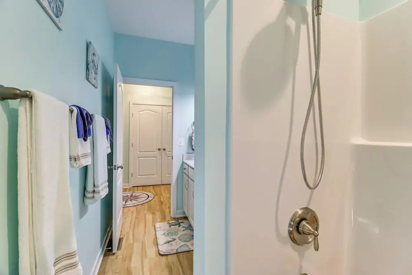 Walk to Bay: Home w/ Fenced Yard in Colonial Beach