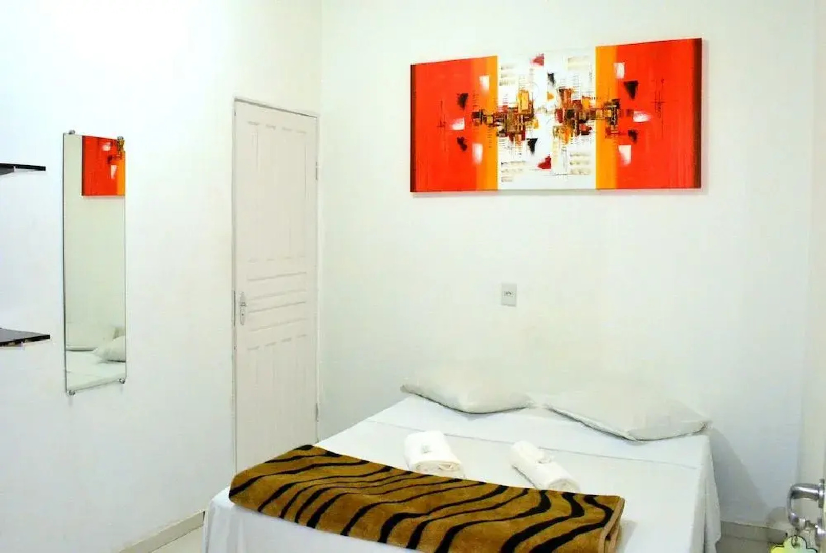 Lize Hotel-Hostel