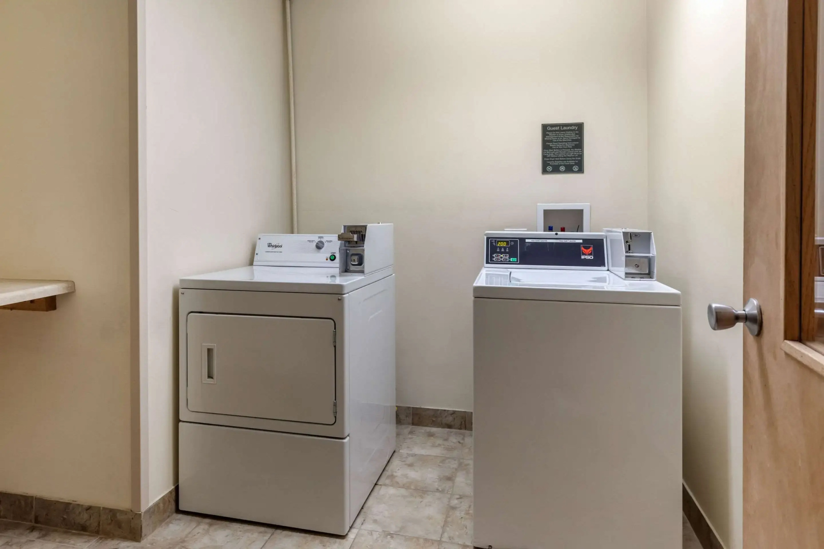 Suburban Studios Arlington Heights – Elk Grove