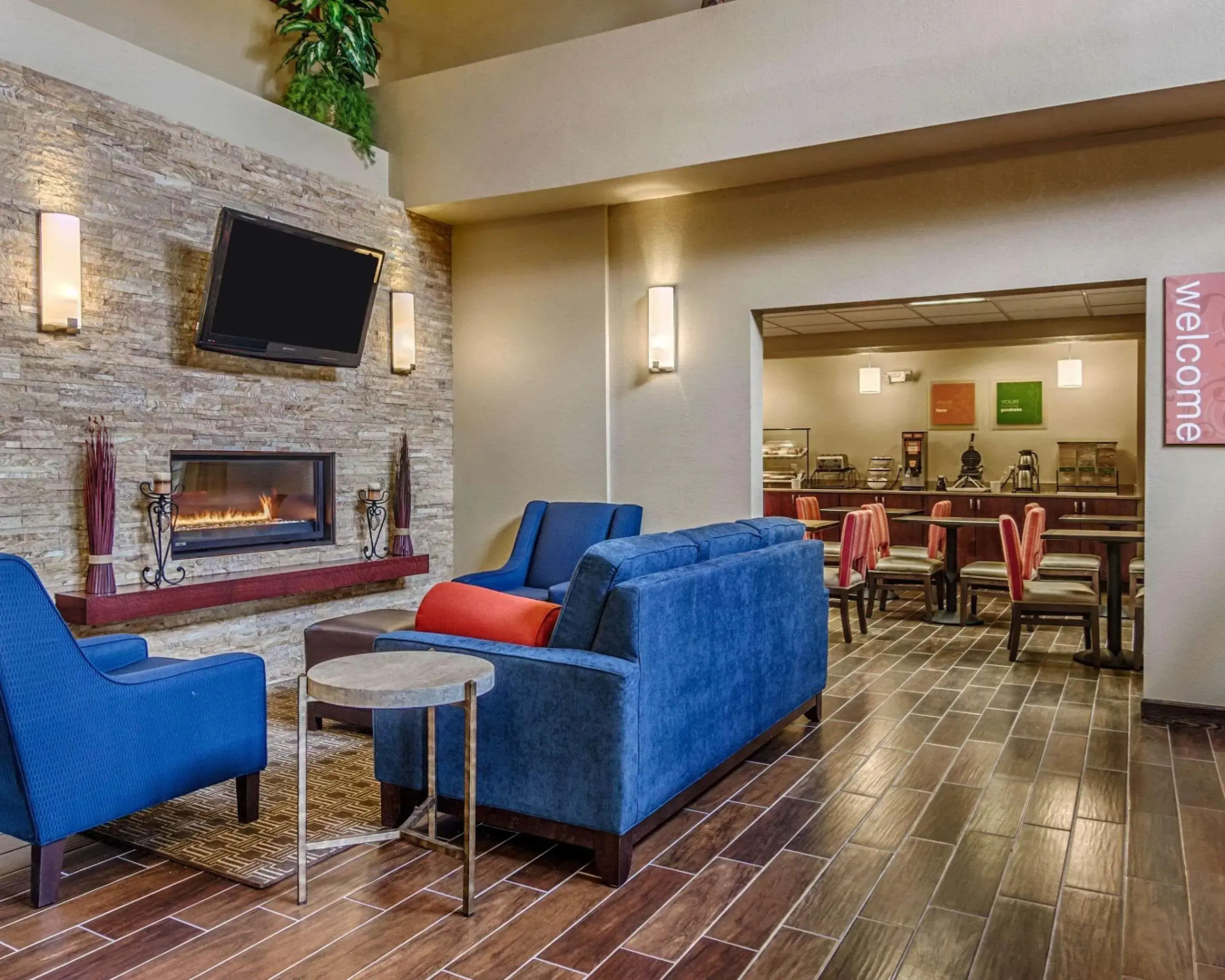 Comfort Inn & Suites Grafton - Cedarburg