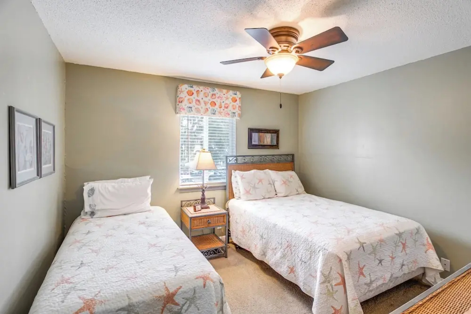 Resort-style Condo in St Simons ~ 1 Mi to Pier!