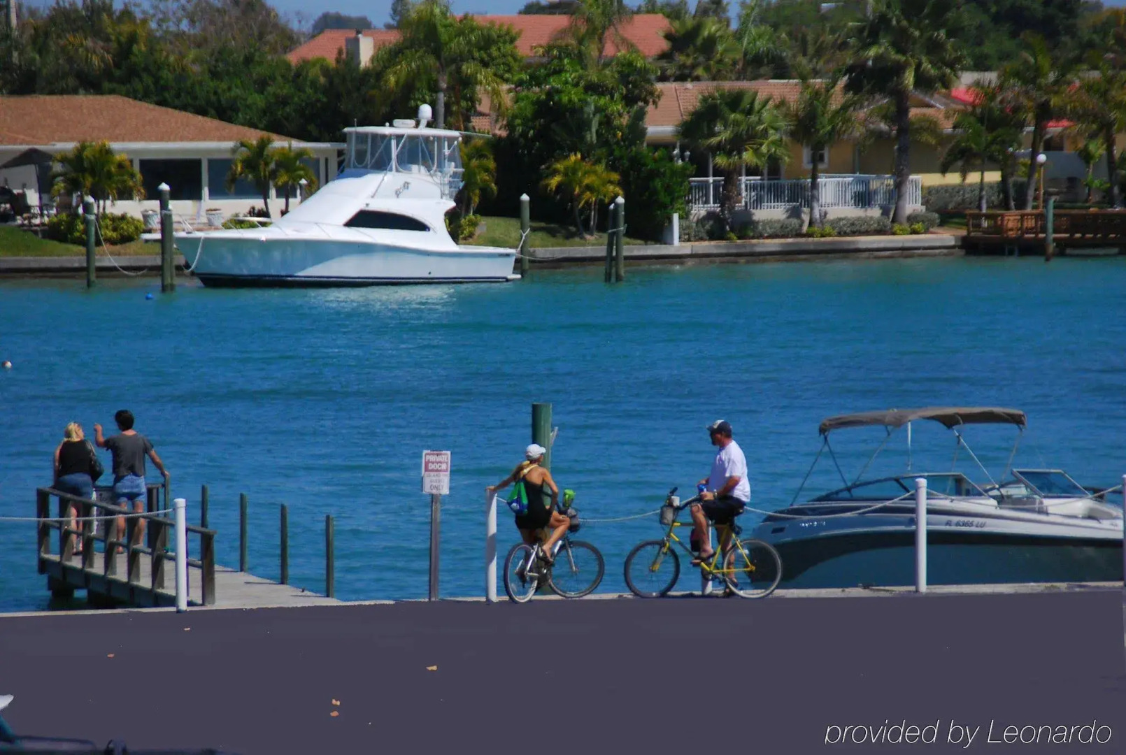 Island Inn Beach Resort