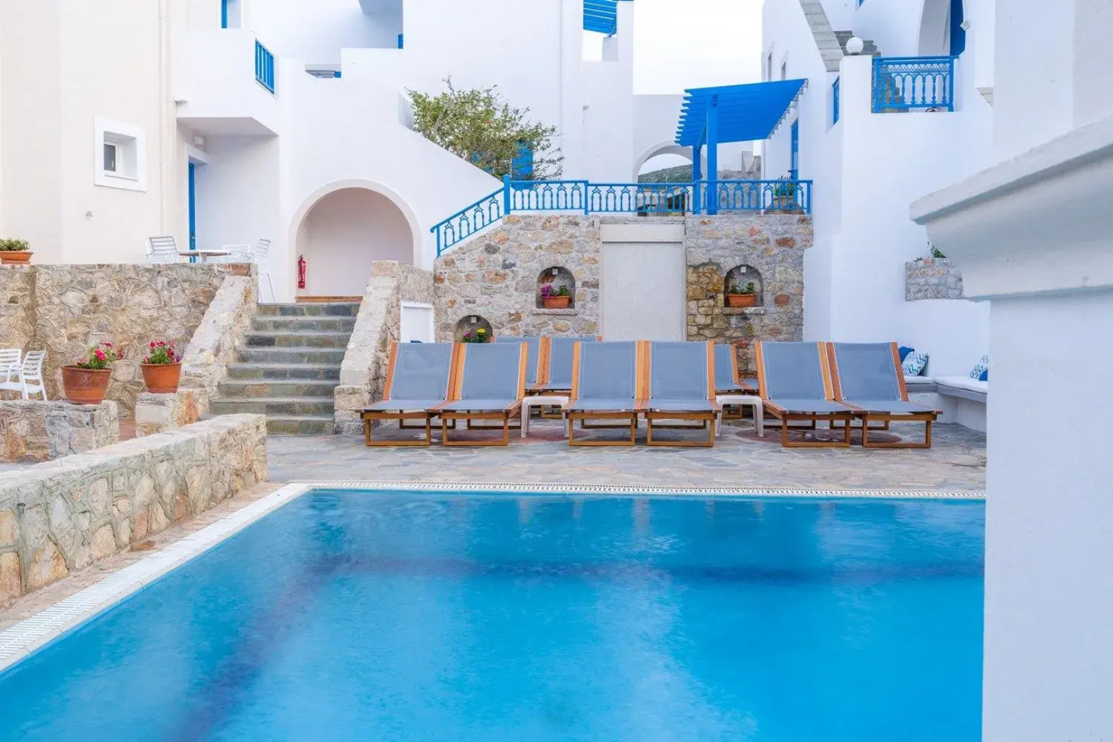 Romantica Apartments