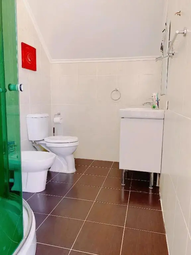Adorable 3 bedroom home next to the beach