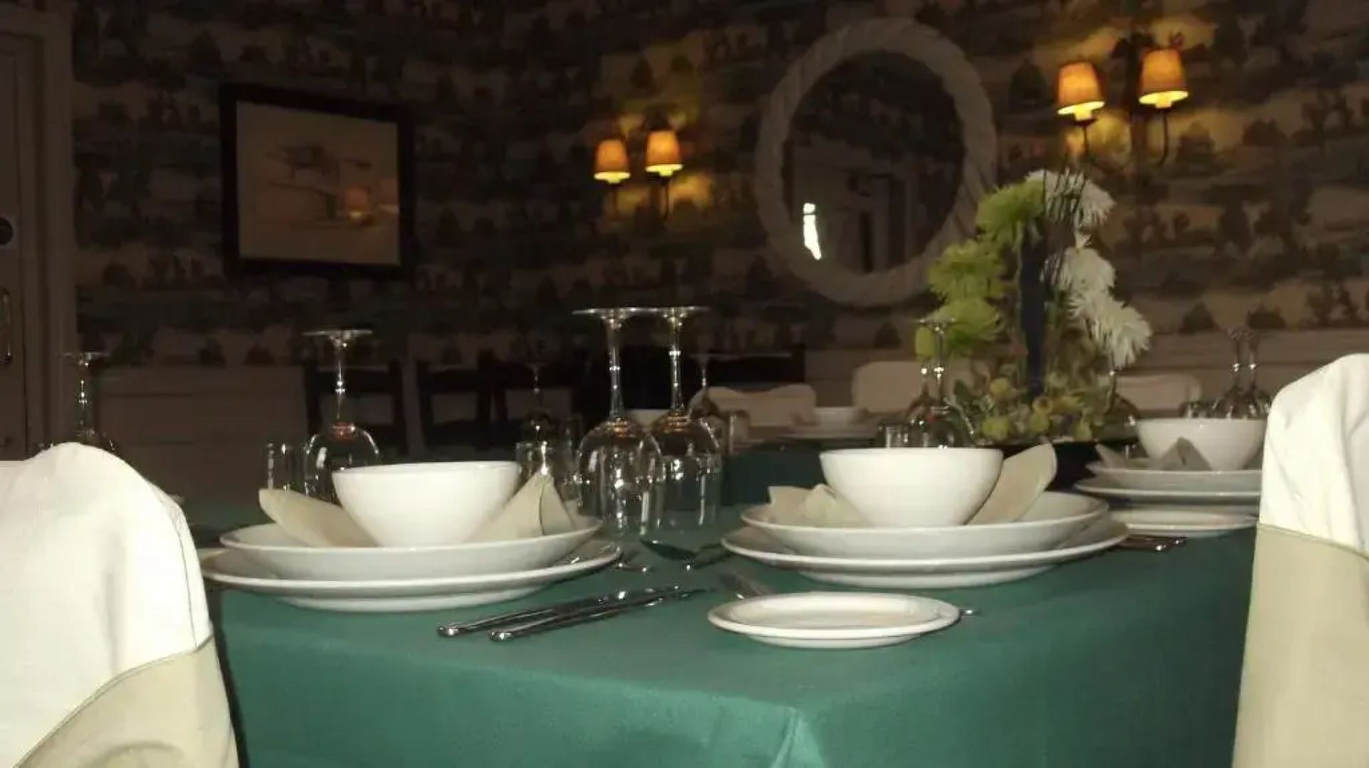 Hadley Bowling Green Inn