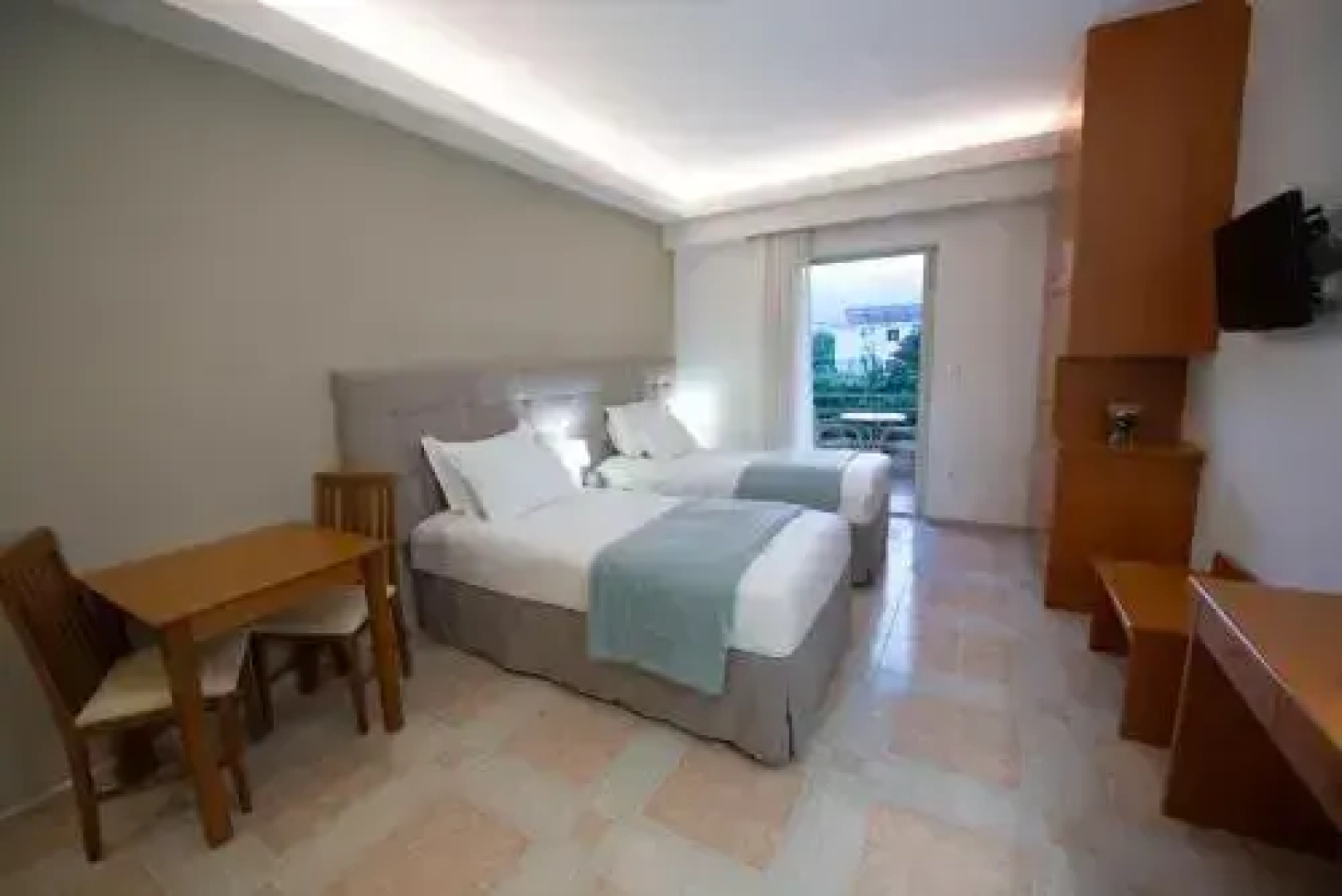 Saga Hotel