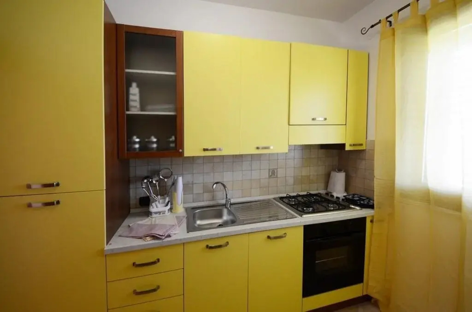 Labour Building Commercial Hotel