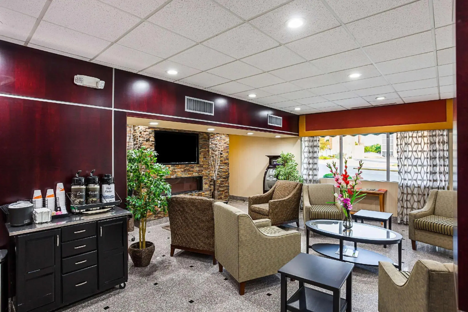 Quality Inn & Suites Cincinnati Downtown Area