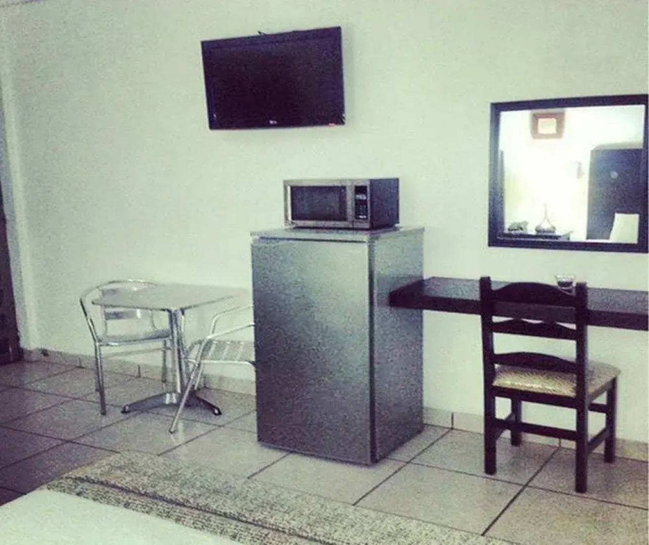 Hotel & Suites Mo Sak