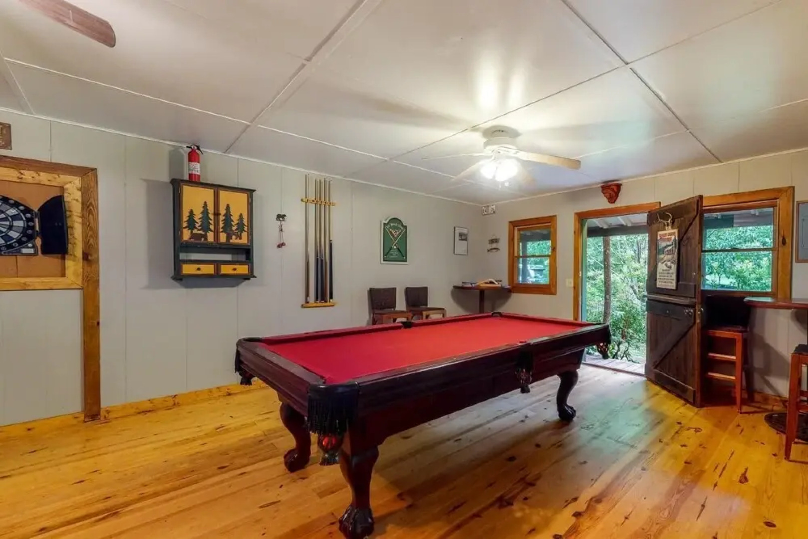 Cowboy Cabin on Stanley Creek