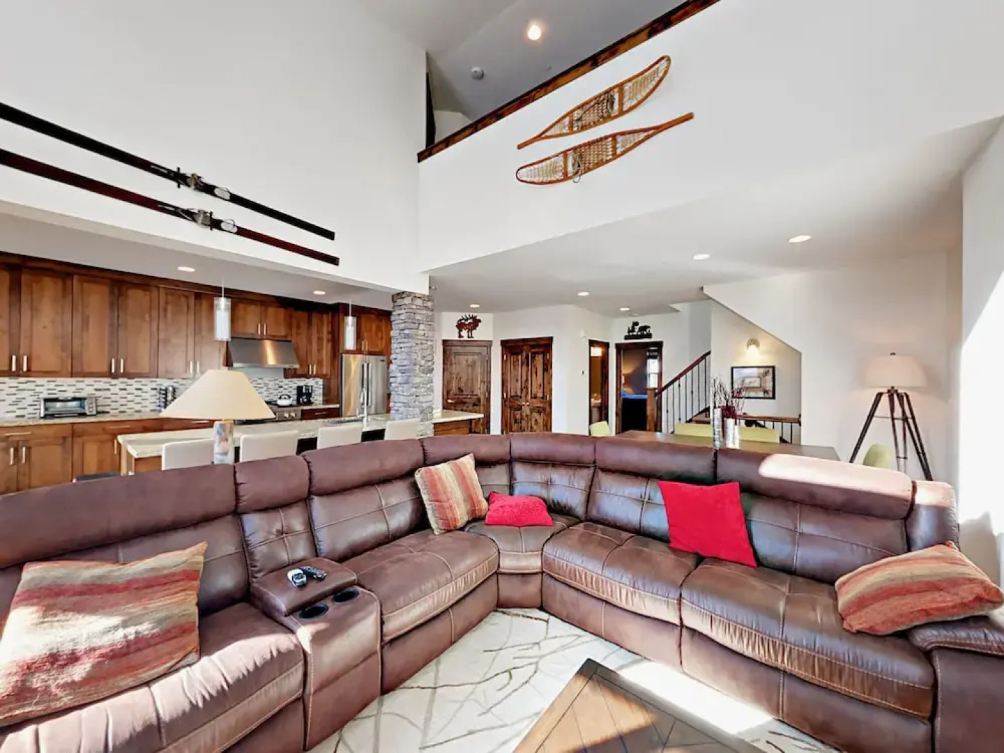 13285 Alexis Drive Townhouse 5 Bedrooms 4.5 Bathrooms Townhouse