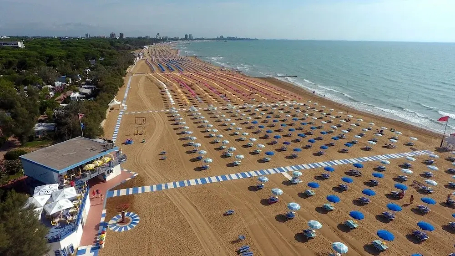 Very Nice Studio With Private Garden and Swimming Pool by Beahost Rentals