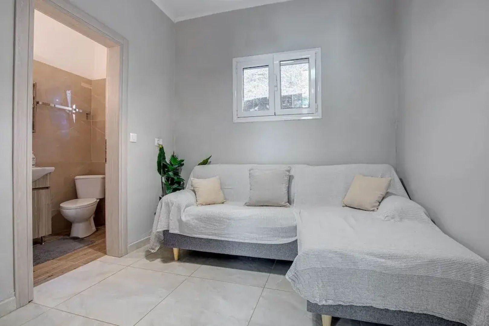 Deja Blue Beach Pool House by Estia