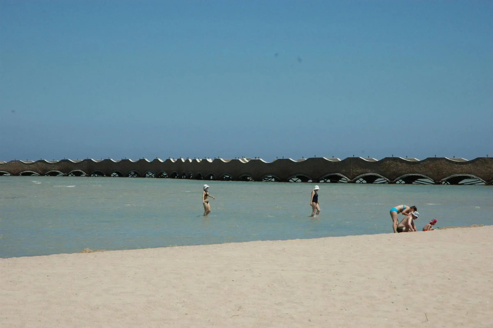 Titanic Palace - Families and Couples only