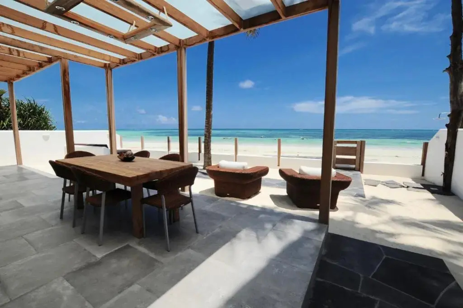 Amani Home - Moja Private Beach Suite