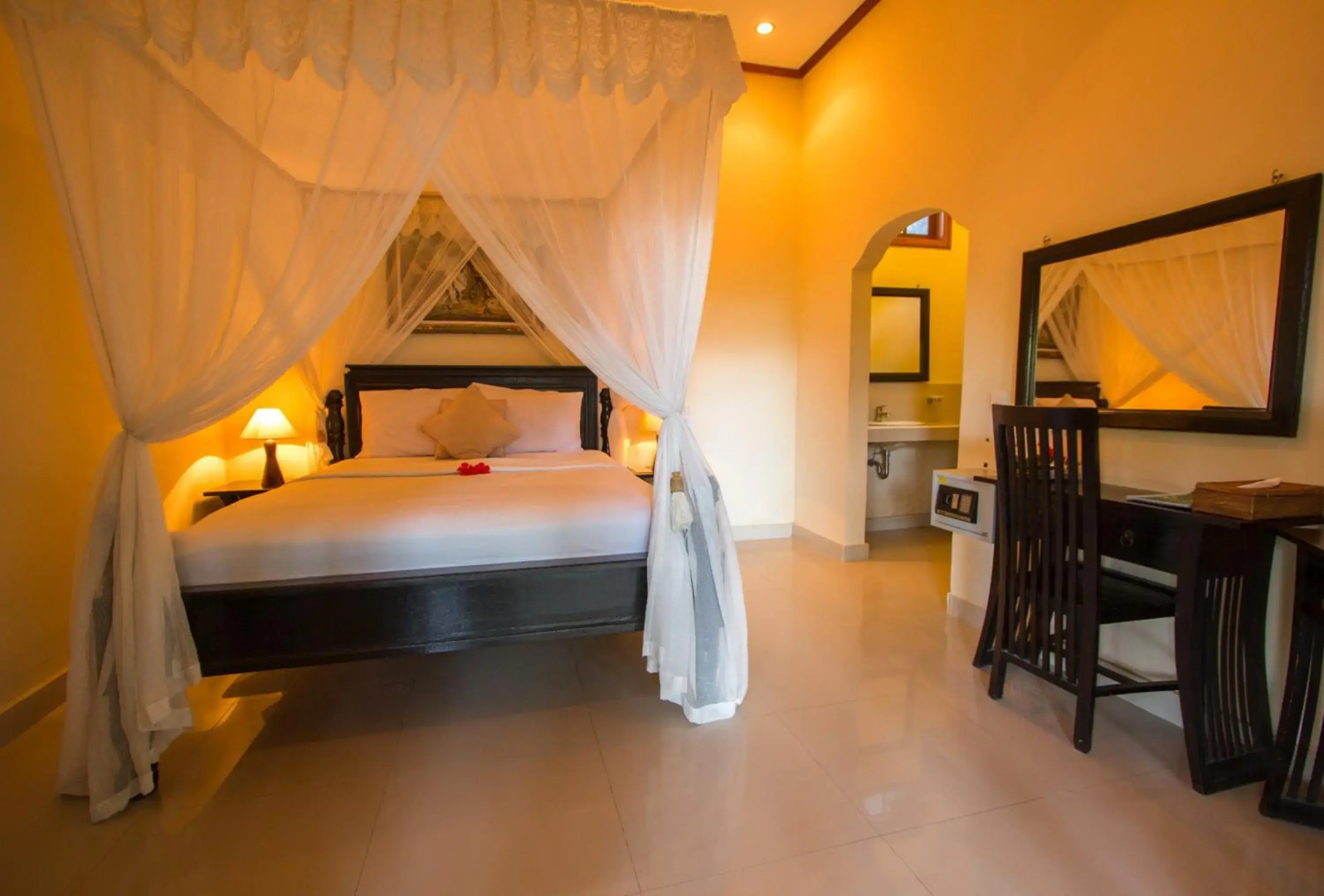 Arya Amed Beach Resort and Dive Center