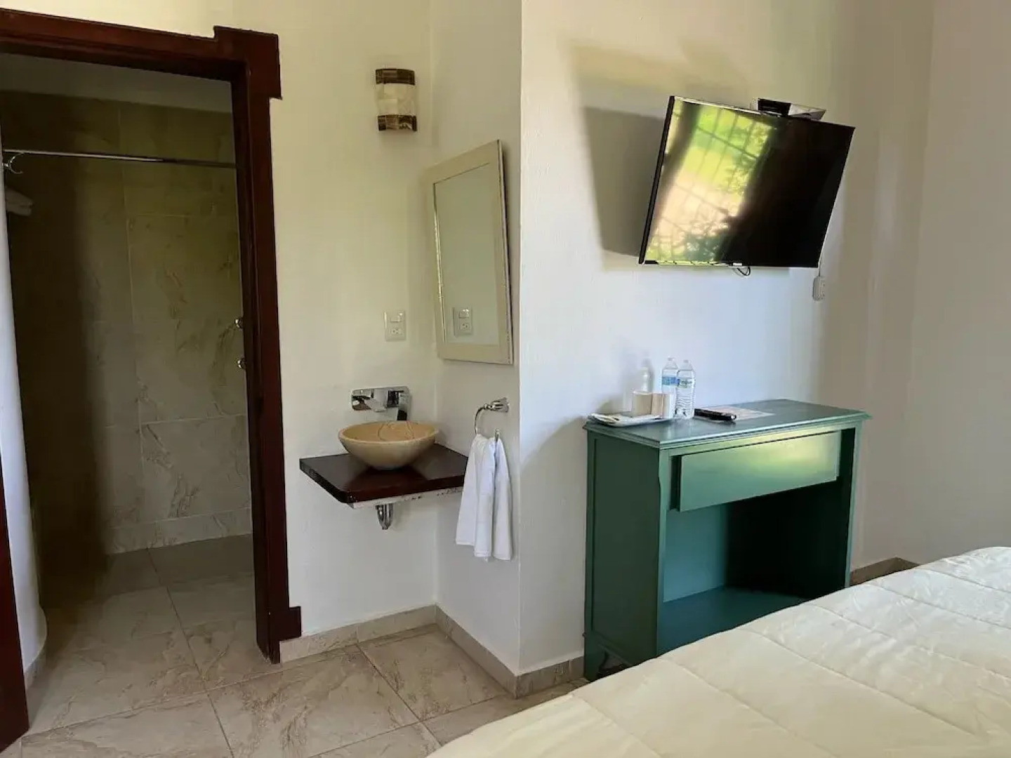 Hotel Hacienda Villa Victoria