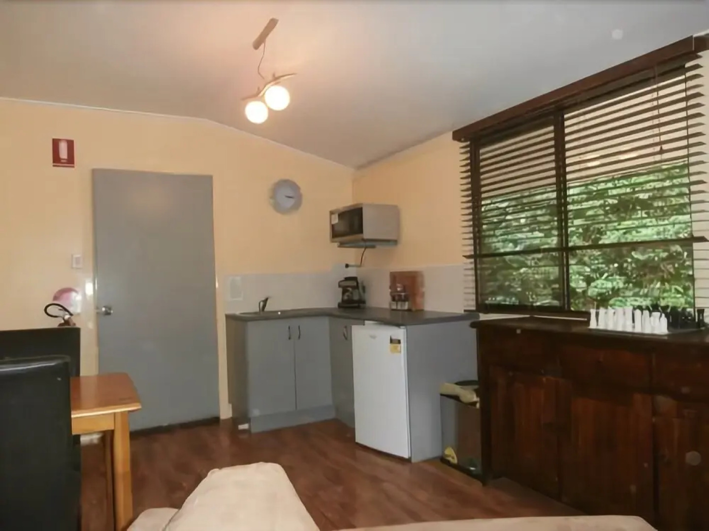 Chilverton Cottages & Restaurant