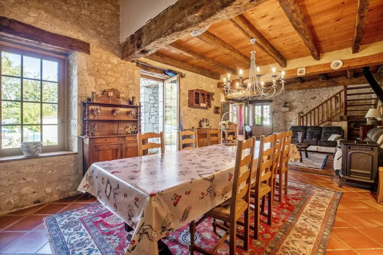 House With 6 Bedrooms in Thenac , With Private Pool, Furnished Garden and Wifi