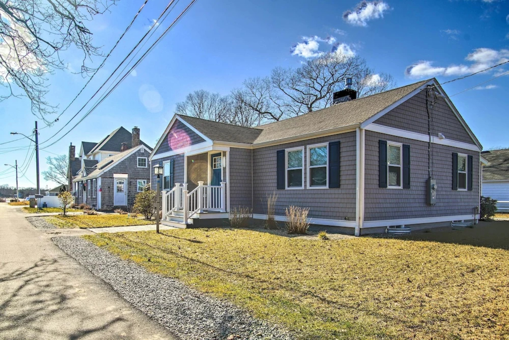 Walk to Shore: Updated Buzzards Bay Cottage!