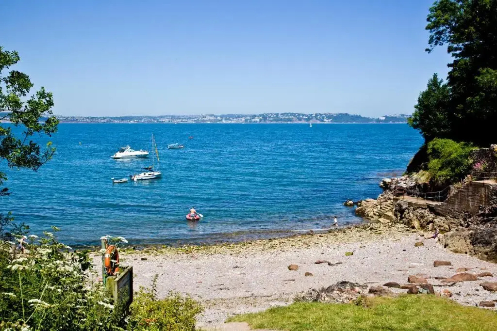 Avocet 2 at The Cove - Stunning Sea Views, Heated Pool and Parking