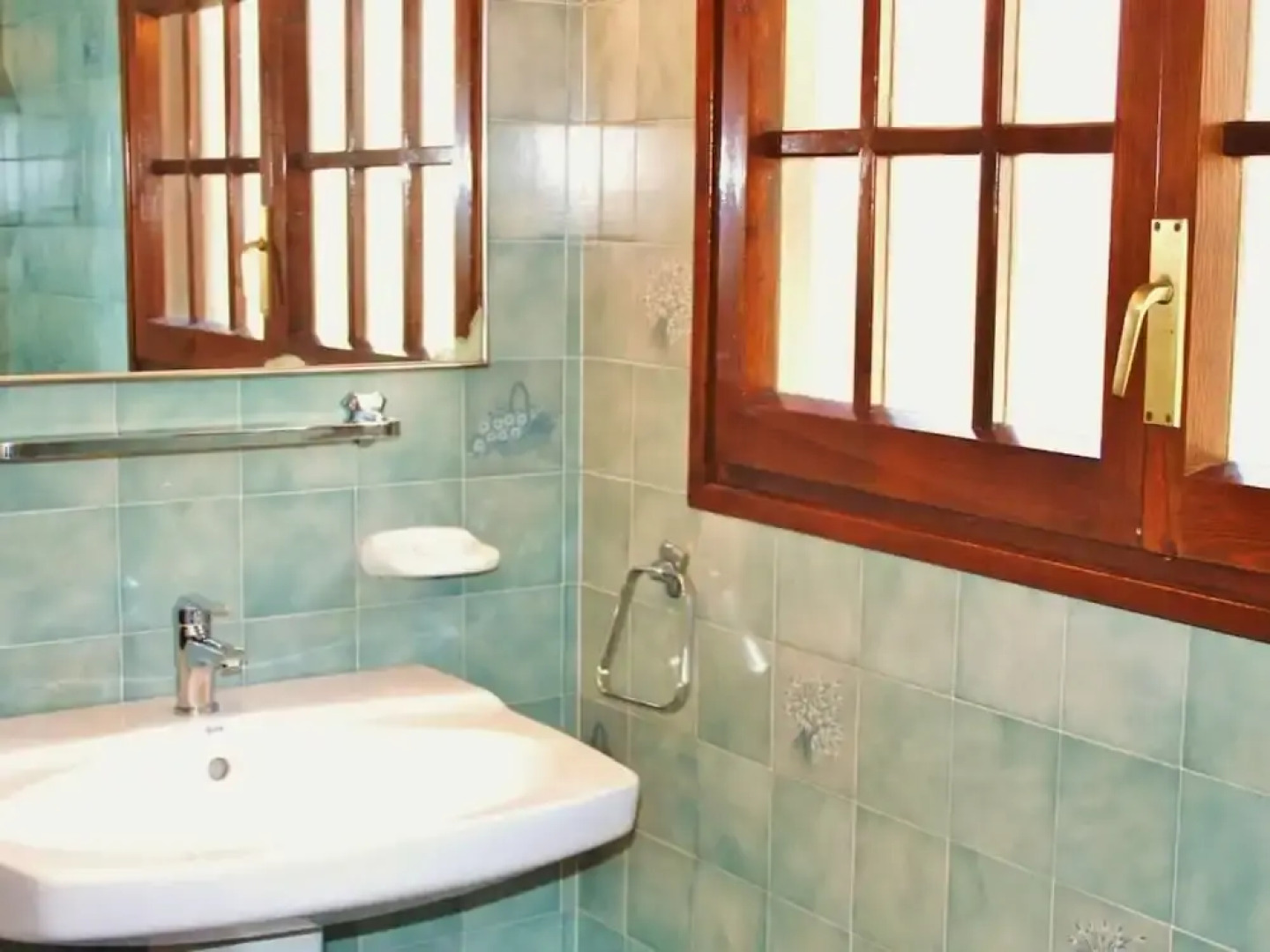 Authentic holiday villa in Sant Pol de Mar, just 250 meters from the beach