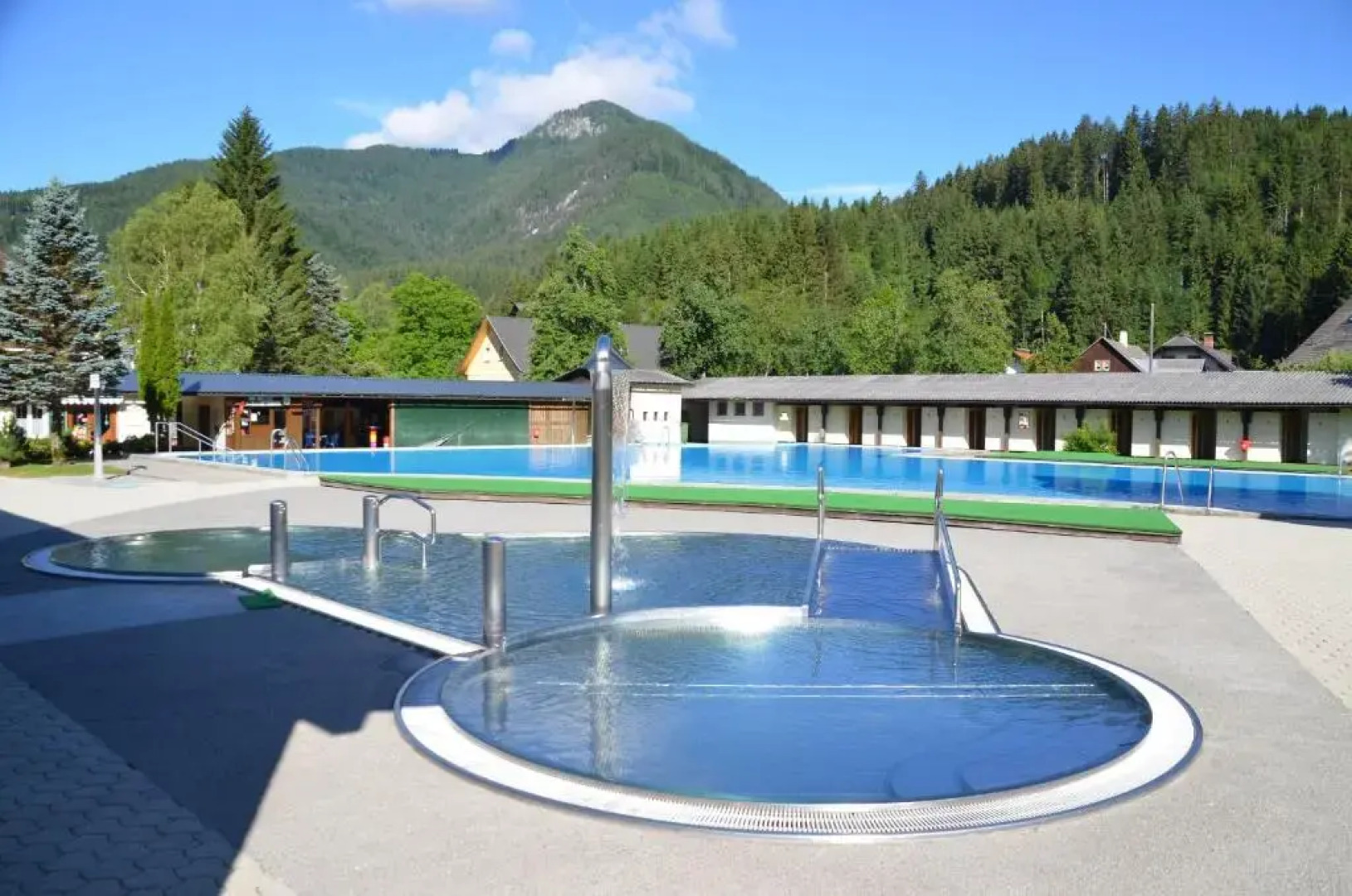 Pension & Apartments Weissbriach