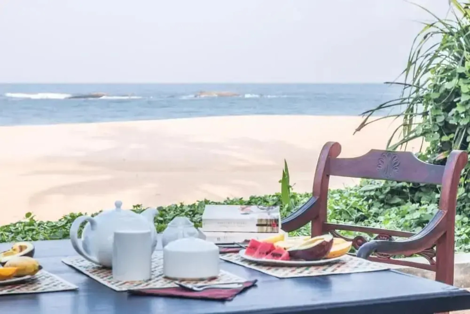 Blue Parrot Beach Villa