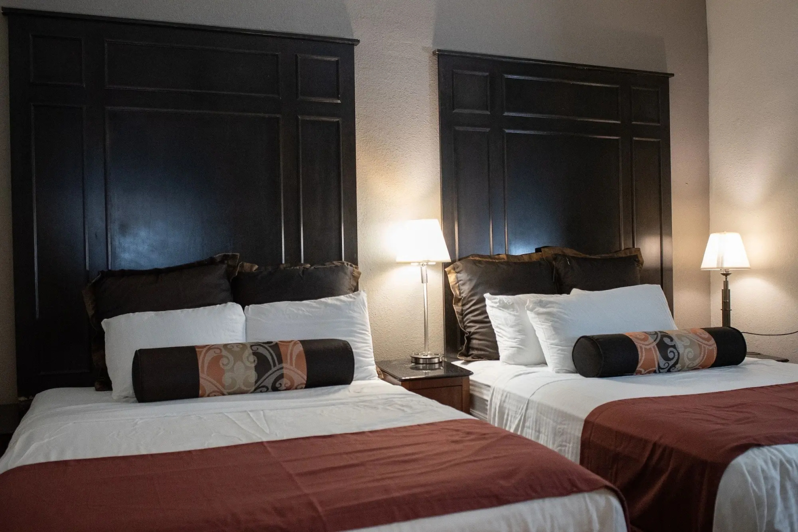 Americas Best Value Inn Dearborn