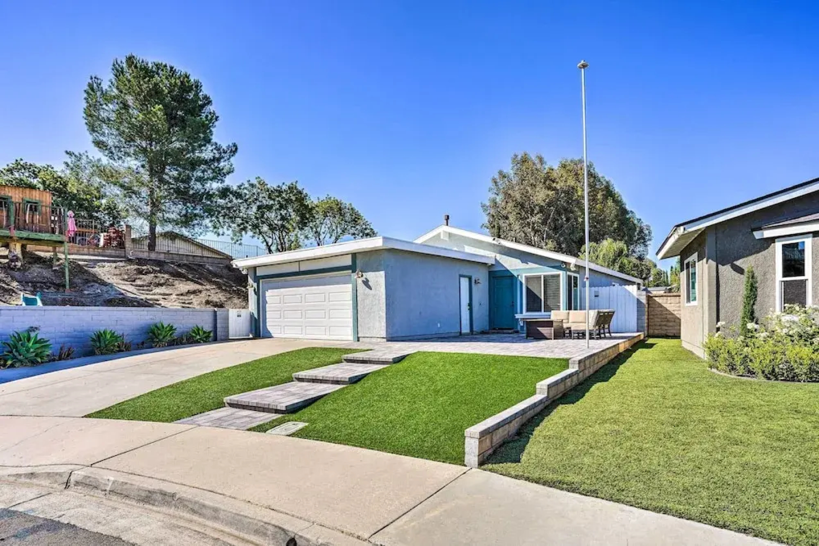 Sunny Orange County Abode w/ Fire Pit & Backyard!