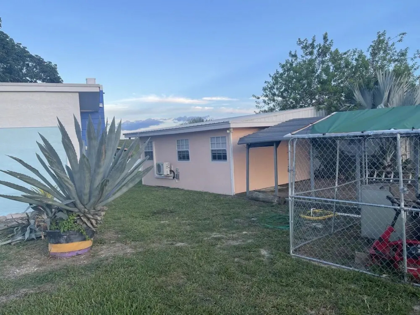 Rim Canal 'yellow House' With Canal Views & Boat Dock 1 Bedroom Cottage by RedAwning