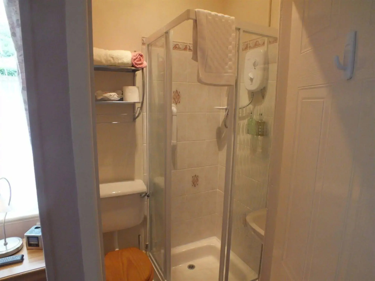 Glan Heulog Guest House