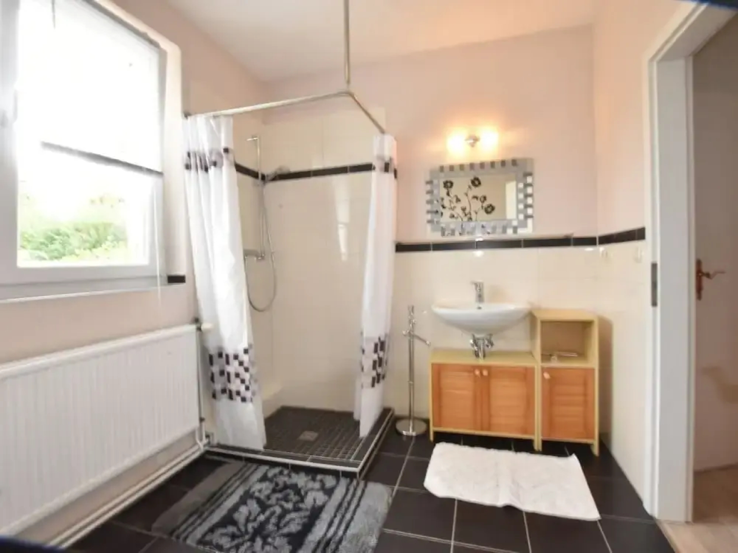 Geraeumige Ferienwohnung an der Ostsee