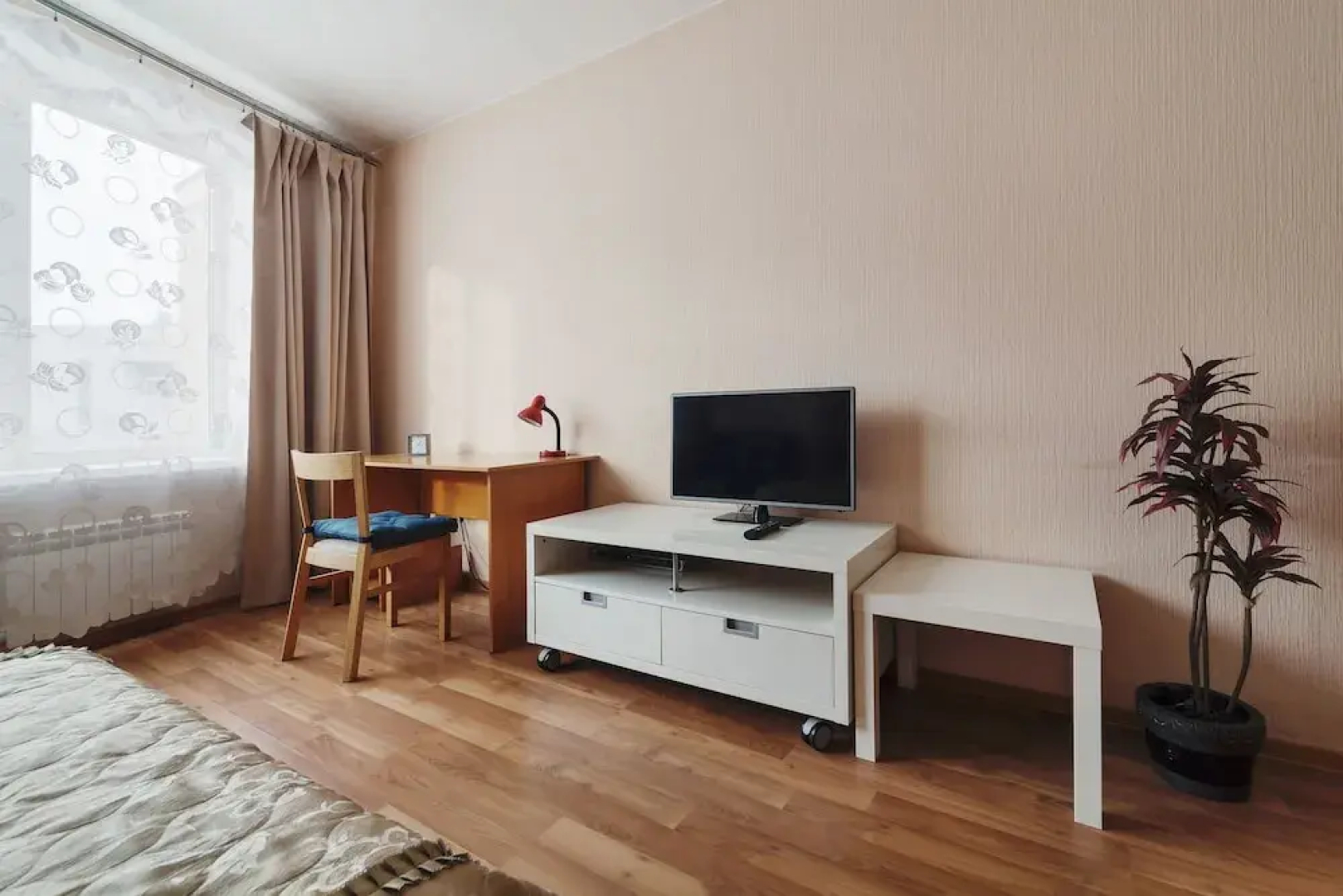 Apartment ALLiS-HALL on Radishcheva 33