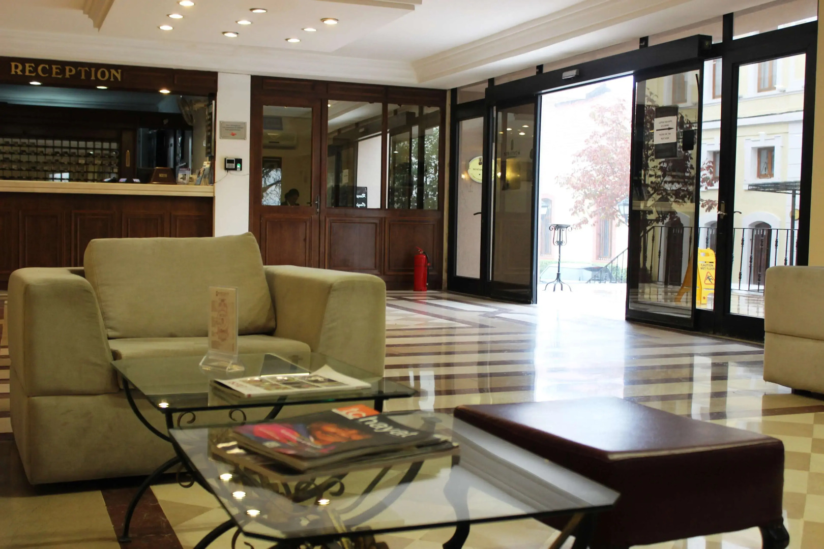 Отель Montania Town