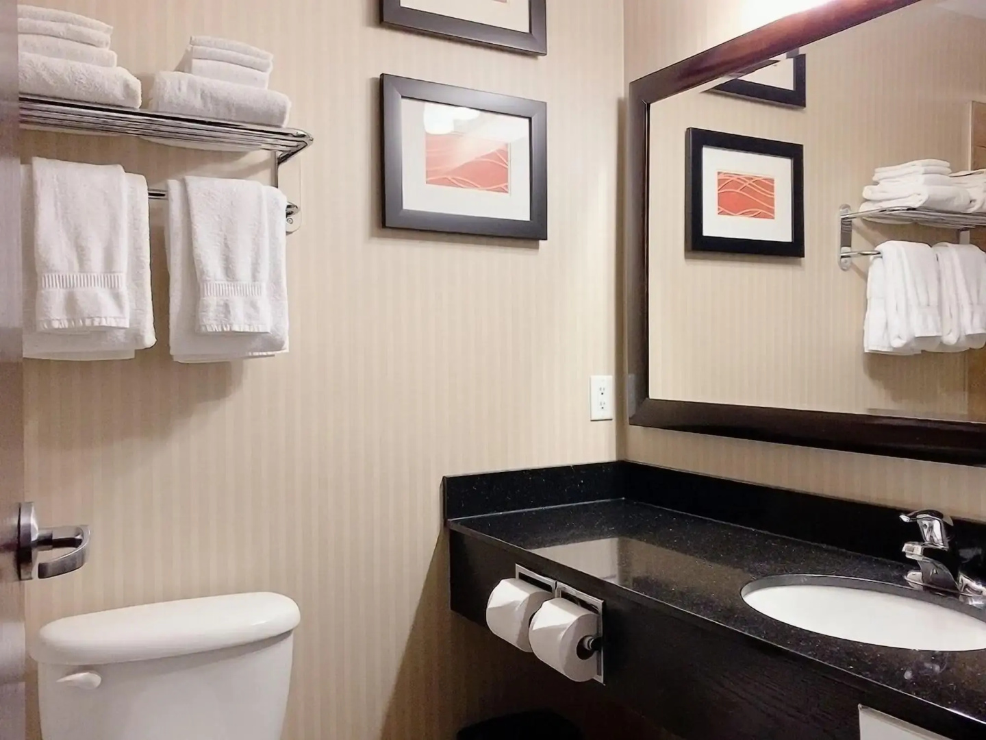 Comfort Inn & Suites Sylvan Lake