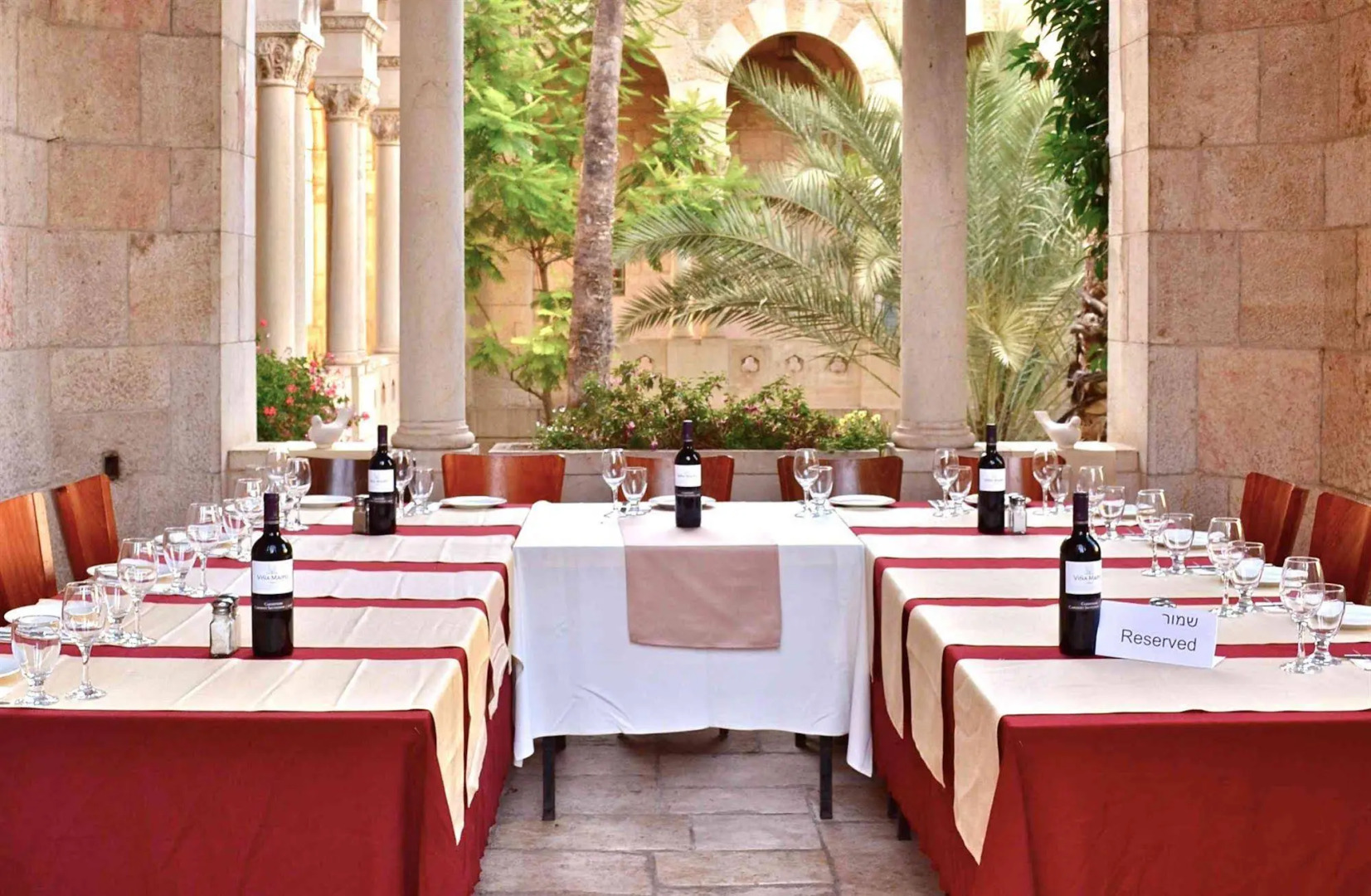 YMCA Three Arches Hotel