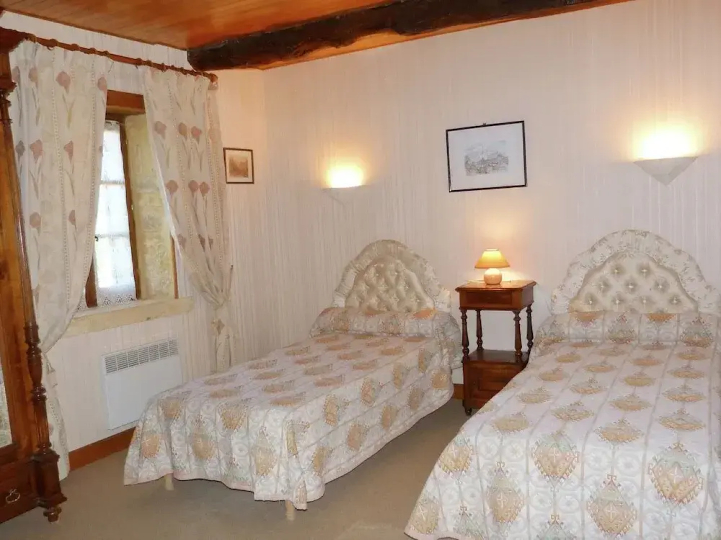 Chic Holiday Home in Siorac-en-perigord With