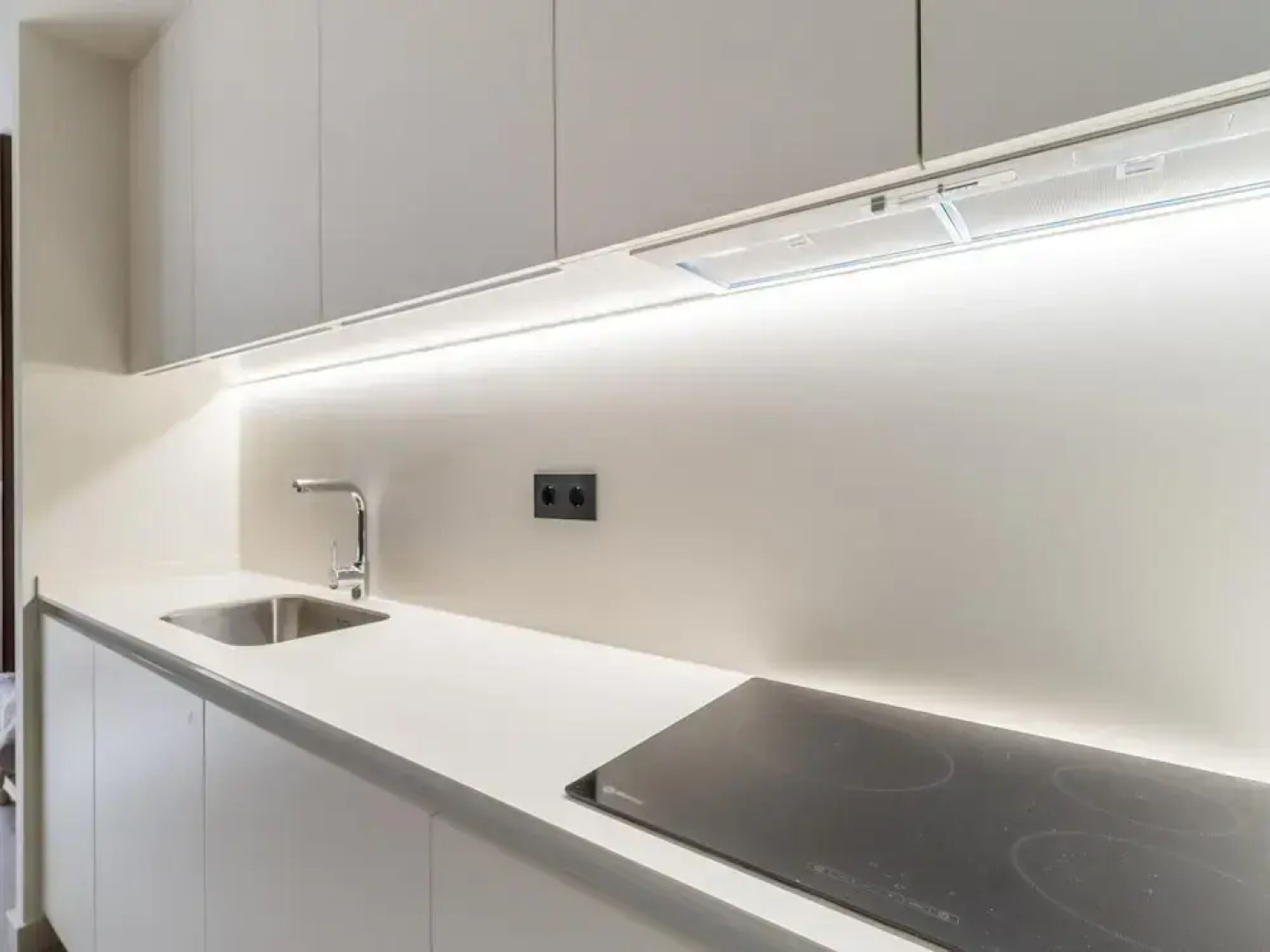 Stone Home in Benasque Near Scenic Lake