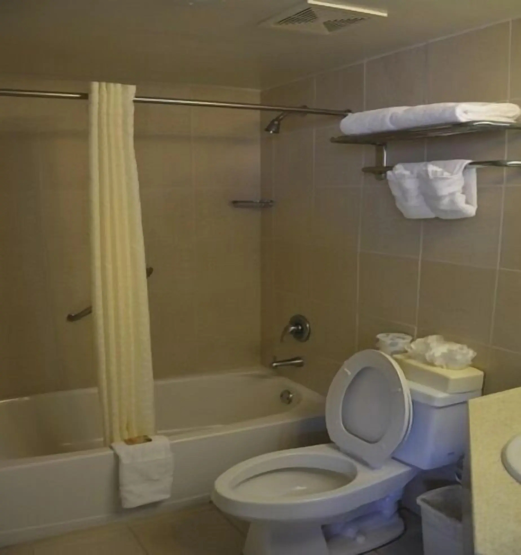 Castaways Resort and Suites