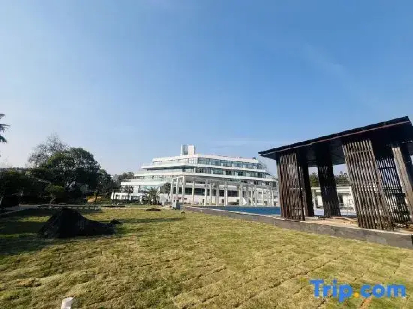 Wuyuan Wuli Shanshui Hot Spring Resort Hotel