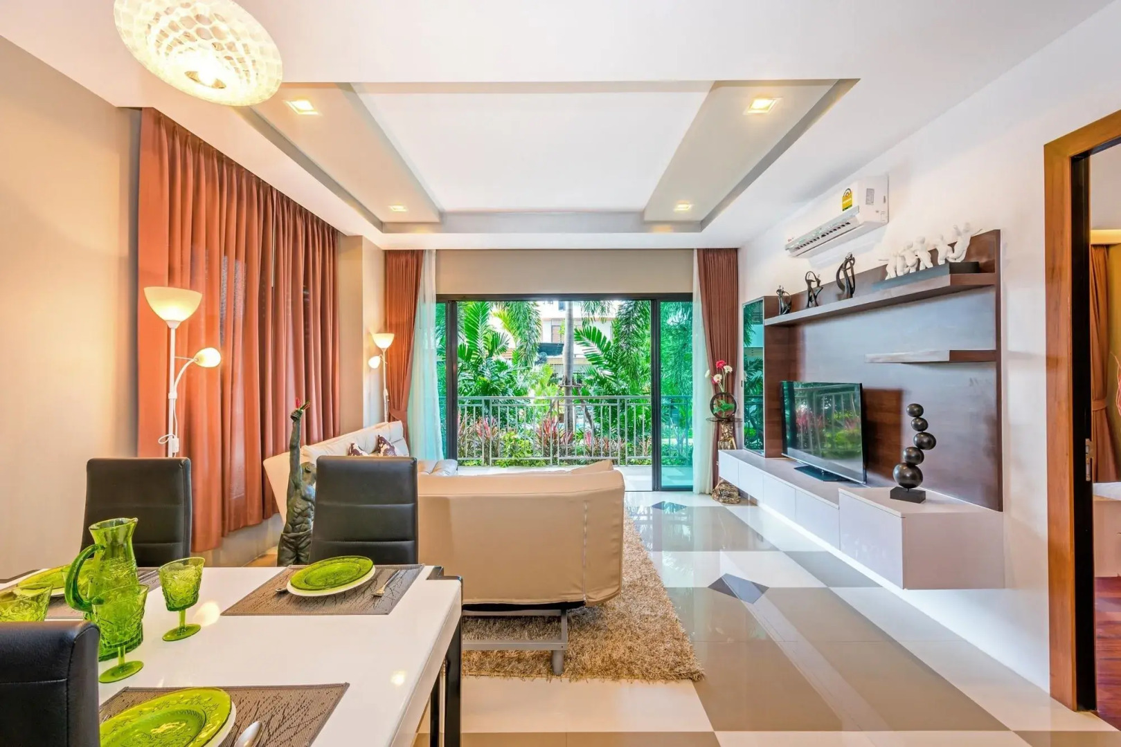 Chalong Miracle Lakeview Resort & Spa